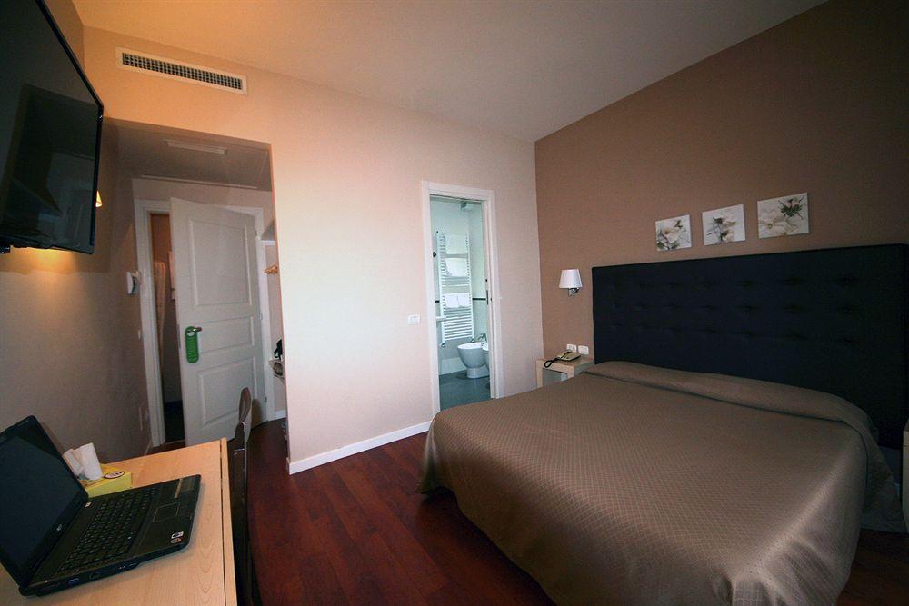 Hotel Saturnia Rom Exterior foto