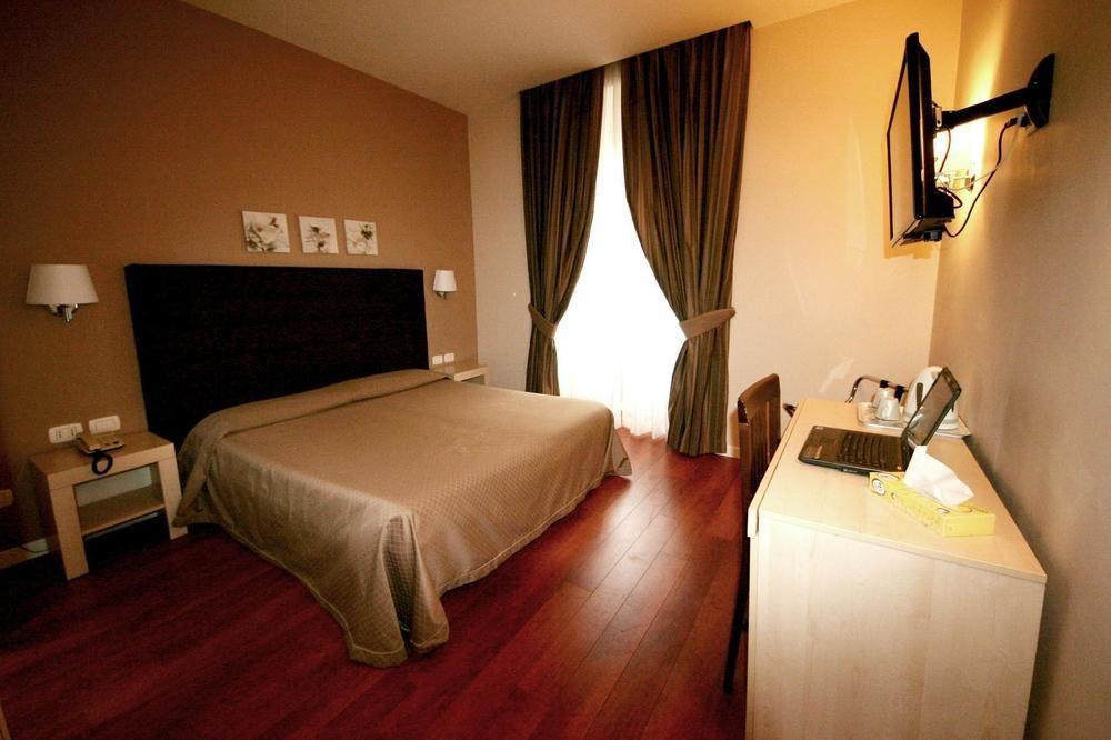 Hotel Saturnia Rom Exterior foto