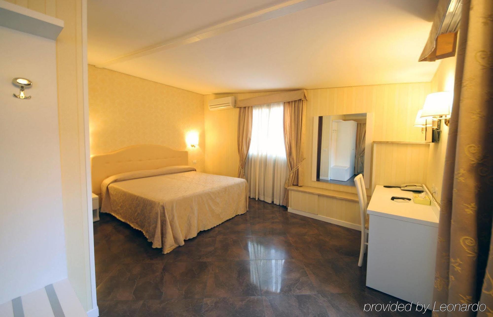 Hotel Saturnia Rom Exterior foto